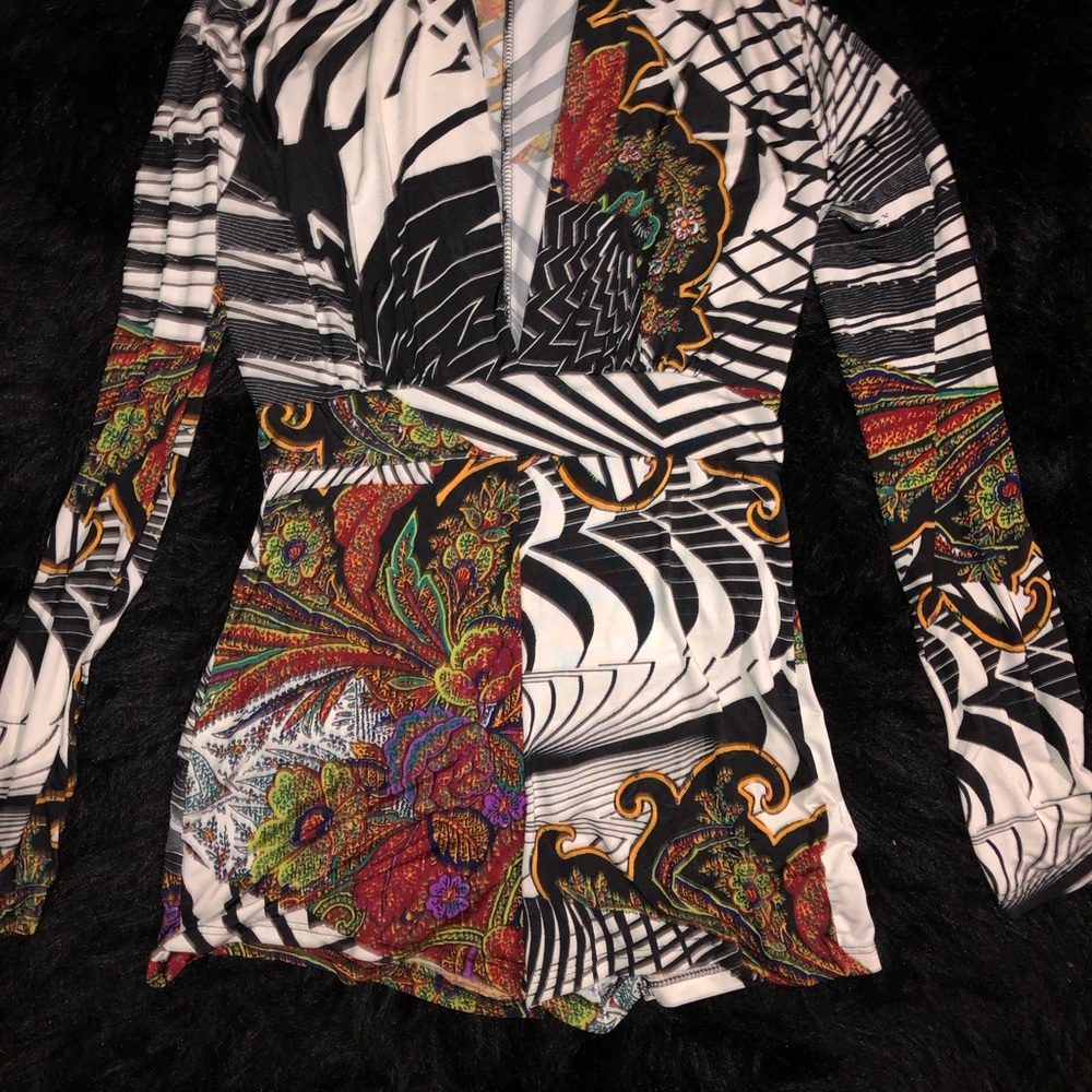 Jumper - Picture 2 of 3